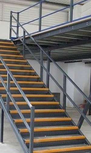 Mezanino em aço Mezanino em aço